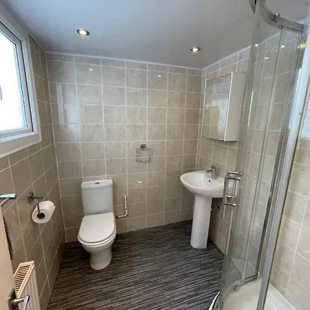 45 The Square Holiday Apartment *