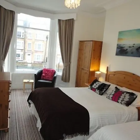 45 The Square Apartman Scarborough
